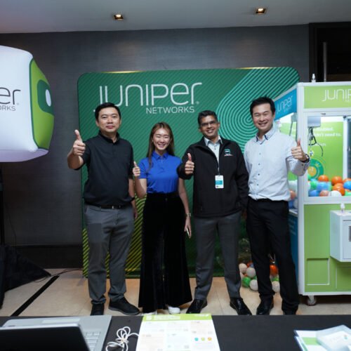 juniper networks booth setup at caces event